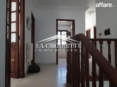 Etage de villa pour usage bureautique h+3 à Carthage ZBL0503