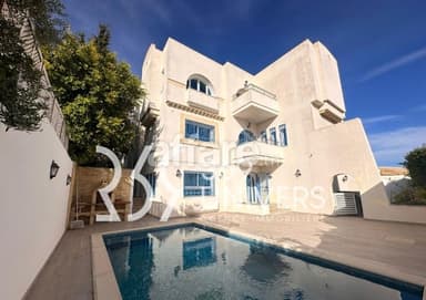 Villa meublée avec piscine à Gammarth Ref rh177