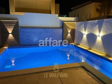 Villa S+3 Haut Standing Avec Piscine à Jinene Benikhiar