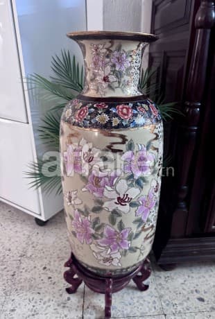 Magnifique Ensemble de Vases en Porcelaine Style Asiatique