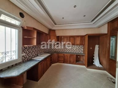 A Vendre un Villa S+6 à El Menzah 7