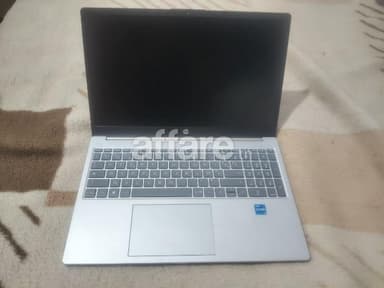 HP Laptop 15 - Core i5 13ème gén 16Go RAM - Très Bon État