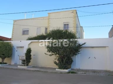 Villa Moderne de Style Americain