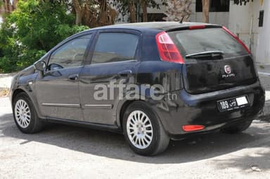 FIAT PUNTO GRANDI Télé 43 097 528 Prix 24 300