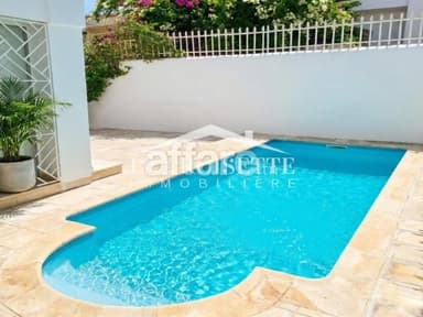 Villa S+6 avec piscine à Gammarth MVL0113