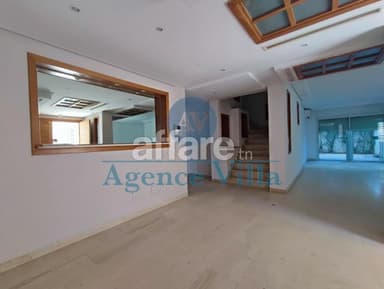 A louer un duplex s+3 à la Marsa Relais