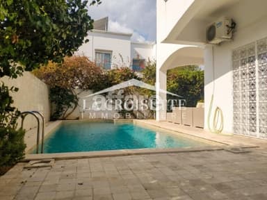 Duplex s3 meublé avec piscine à La Marsa MVL0331