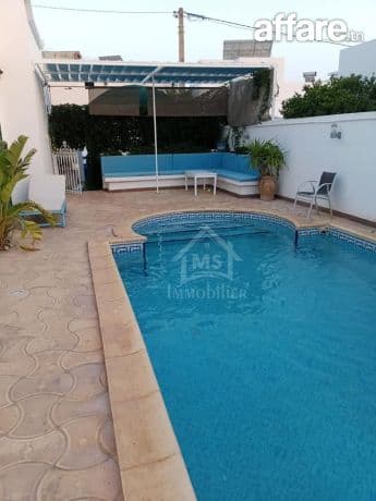 Location estivale: Une villa meublée S+3 avec piscine  