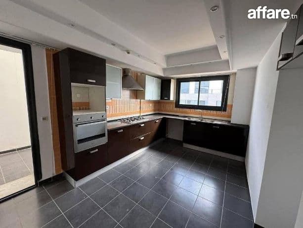  LES BERGES DU LAC 2 : DUPLEX DE HAUT STANDING À LOUER 