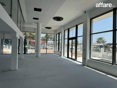 Superbe immeuble bureautique avec vue au lac 3 kram