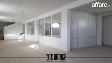 Immeuble de 582 m² à usage commercial et industrielle