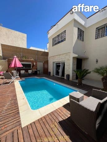 Villa Duplex S+4 Haut Standing Avec Piscine à Hammamet Sud