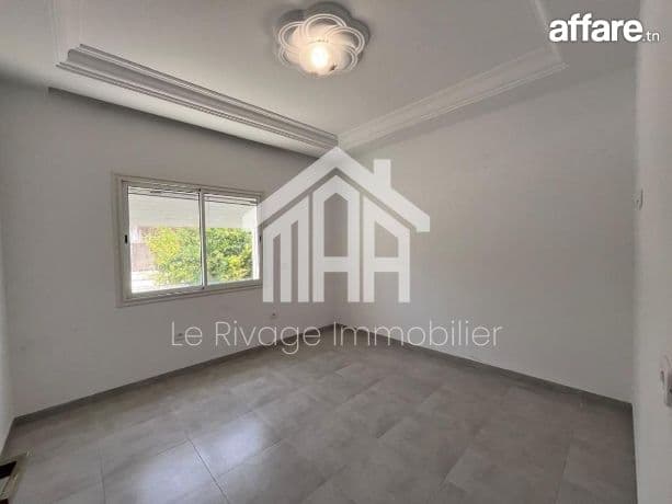 un duplex S3 à kheireddine le kram