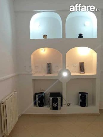 étage de villa s+1 situé a ariana 