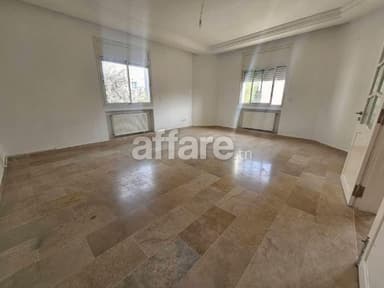 JARDINS D EL MENZAH 2 ETAGE DE VILLA S+4 A LOUER