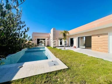 V589 Villa ARMANI