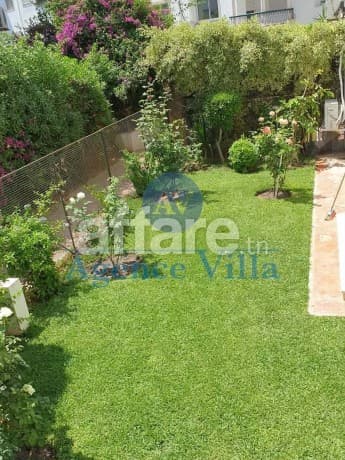 A louer un appart s+3 avec jardin à Gammarth village