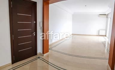 JARDIN D EL MENZAH 2 APPARTEMENT S+3 A LOUER