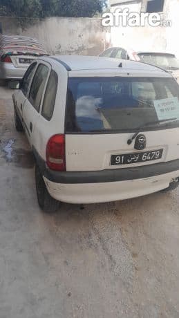 A vendre opel corsa swing 