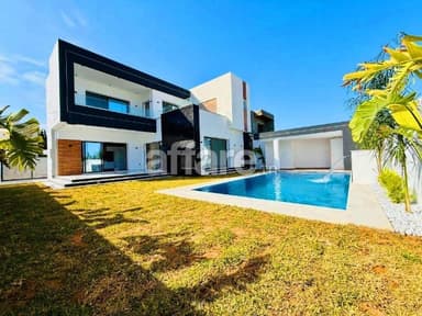 V631 Villa CAMELIA