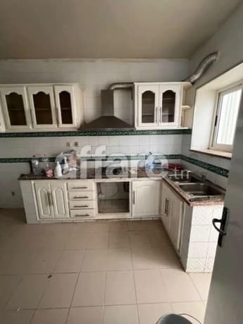 MENZAH 8 APPARTEMENT S+3 A LOUER