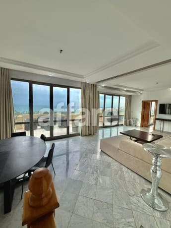 À VENDRE PENTHOUSE VUE MER EXCEPTIONNELLE À KHZEMA EST