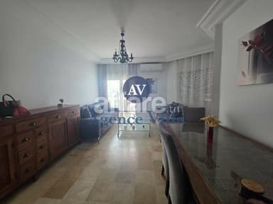 A louer un appartement s+3 vide ou meublé à la Marsa