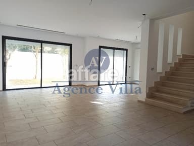 A louer un duplex s+3 indépendant à la Soukra