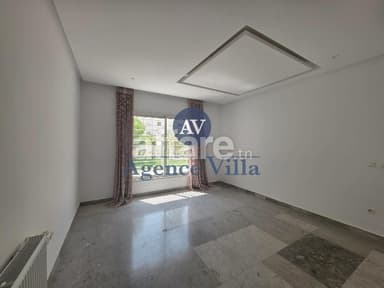 A louer un appartement s+3 avec terrasse aux JDC