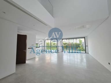 A louer une villa s+4 avec jardin et piscine a Lac 2