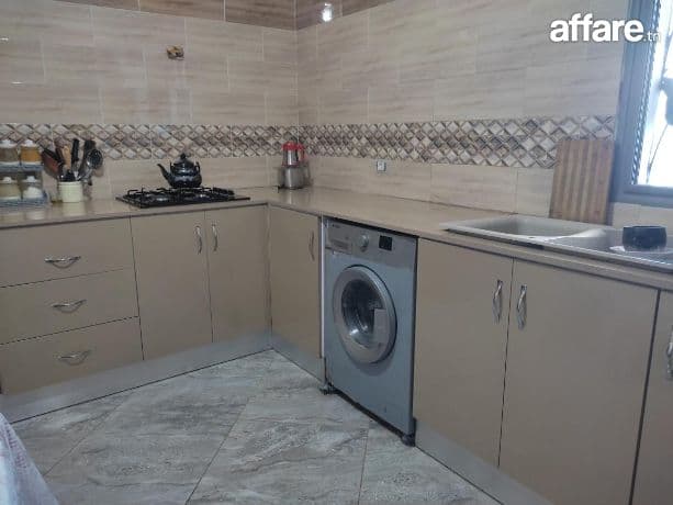 A vendre villa rue de chausse et 1er etage 