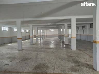À LOUER | Garage/Dépôt  situé au centre-ville de Soliman