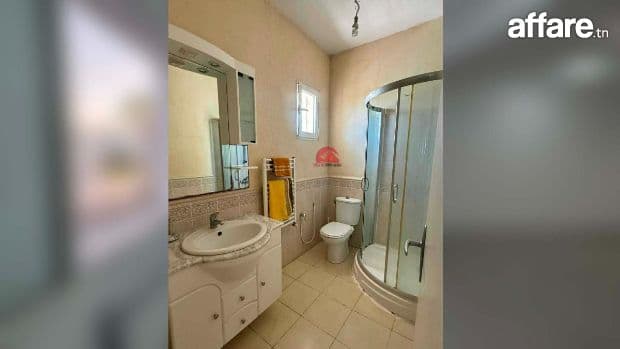 Location annuelle d'un étage de villa à la Zone Touristique 