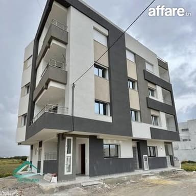 شقق قيد الإنشاء في حمام الغزازعلى بعد 200 متر من الشاطئ