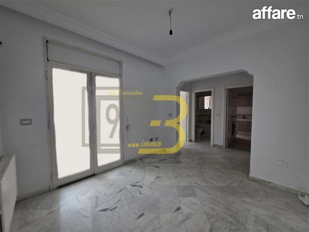 A vendre un appartement s+1 de superficie 67 m2 à cité Ennas