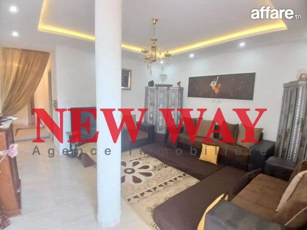 Maison à Cité Riadh , Proche de toutes Commodités