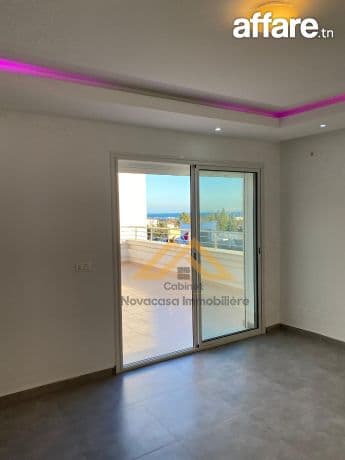 للإيجار : شقة رائعة S+2 بإطلالة بحرية – شط مريم 