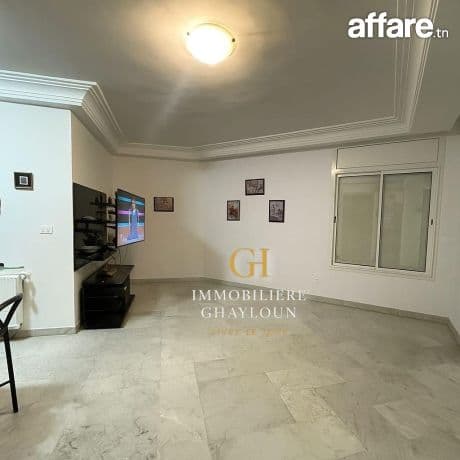 À LOUER – Superbe S+1 avec terrasse à Ennasr 2