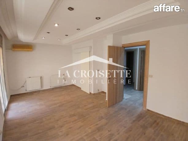 Bureau H4 aux Berges du Lac 1 MBL0541