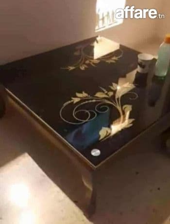 Table basse carré avec motif doré (1m/1m)