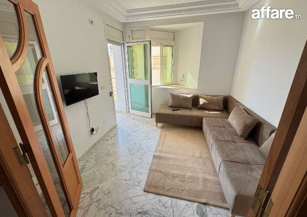 S+1 Meublé Ennaser 2 avec P.Parking au sou sol