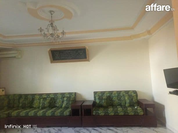 Maison à deux étages à vendre