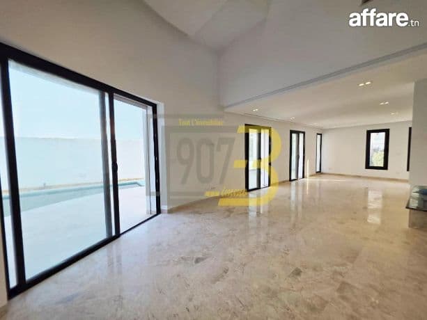 A vendre – Villa de Luxe à Ennasr 2