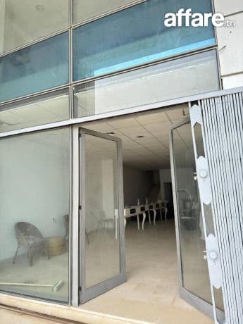  JARDINS D’EL MENZAH 2 : LOCAL COMMERCIAL A VENDRE 