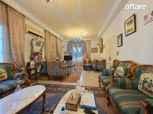 une villa à carthage avec jardin