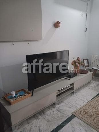 Je mets à vendre un tres bel ensemble salon +salle à manger