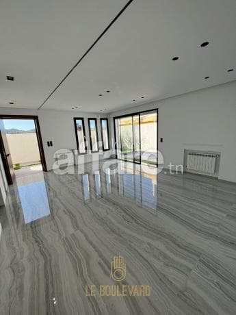 A Vendre Villa S+3 Avec Piscine Sur Plan à AFH Mrezga Nabeul