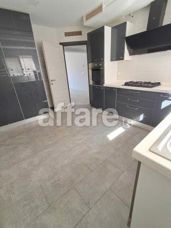 ENNASR location S+4 haut stg