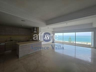 A louer appartement S+3 avec vue sur mer à la Marsa