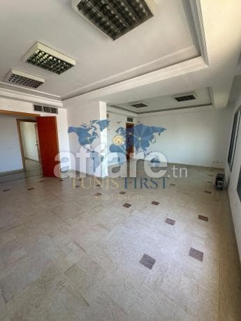À Vendre Appartement S+4 aux Berges du Lac